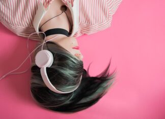 Czy słuchawki nauszne są zdrowsze od dousznych?